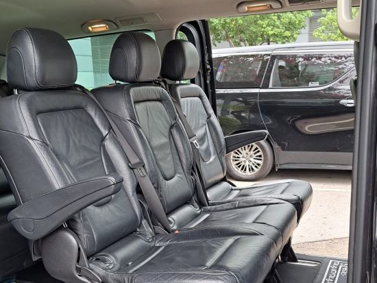 【空港送迎】香港国際空港 ⇔ 香港市内 ＜貸切／最大6名／日本語ガイド付きプランあり＞