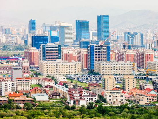 テレルジ国立公園日帰りツアー 乗馬＆遊牧民体験で大自然を満喫！市内観光付きプライベートツアー ＜昼食付き／日本語ガイド／ウランバートル発＞