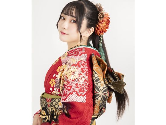 振袖レンタル 華やかな振袖が特別な一日をより魅力的に演出 ～現代的なモダン柄や古典的な柄まで 多くの個性的な柄をご用意～＜新宿駅前店＞by VASARA