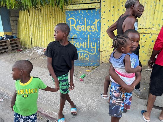 【貸切チャーター】ボブ・マーリーの故郷トレンチタウン周遊ツアー☆スラム街でもガイド同伴で安心＆安全＜約3時間／日本語ガイド／キングストン発＞