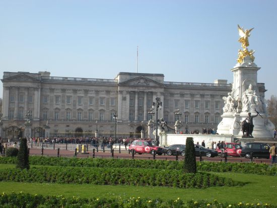 007ロンドンウォーキングツアー　ジェームス・ボンドゆかりの観光スポットを巡る！＜3.5時間／午前or午後／貸切／日本語ガイド＞ by アートローグ