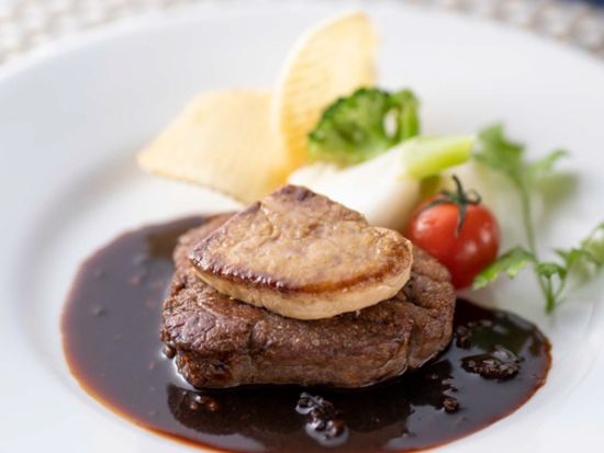 横浜ディナークルーズ マリーンルージュ 海を見ながら船上で豪華ディナーを楽しむ♪  フランス料理フルコース 選べる3コース＜赤レンガ倉庫発着＞