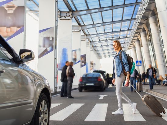 Woman_Airport_shutterstock_543204706 (1)