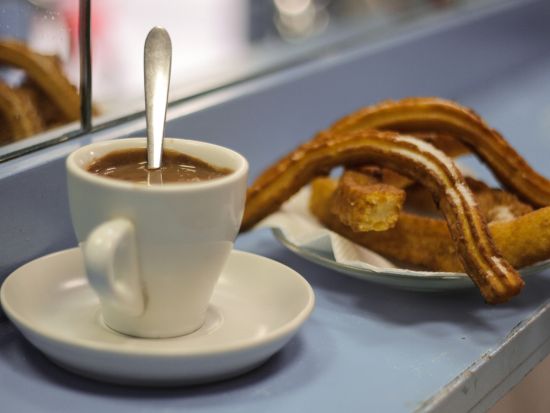 バルセロナ　グルメウォーキングツアー　タパスやパエリアなど地元に精通したガイドがセレクト！カタルーニャの美食を食べ歩き＜食事・ドリンク込／英語＞