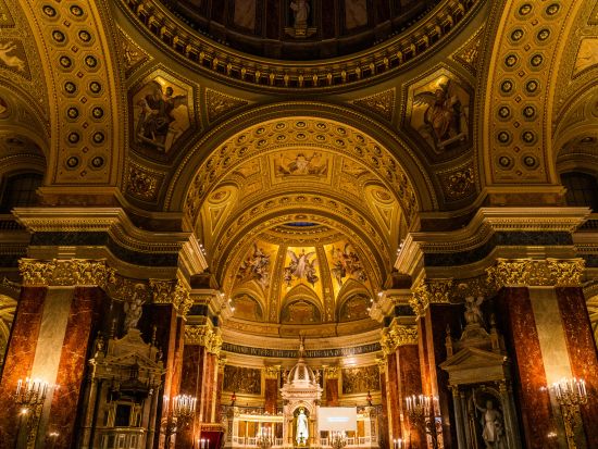 気軽に楽しむ！聖イシュトバーン大聖堂 オルガン・コンサート＜5～11月／木曜日／夜／ブダペスト発＞