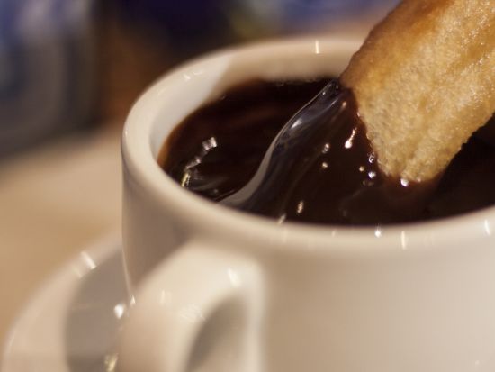 セビリア グルメウォーキングツアー　牛テール煮込みなど名物フードを食べ歩き！ドリンク付＜英語／約3時間＞