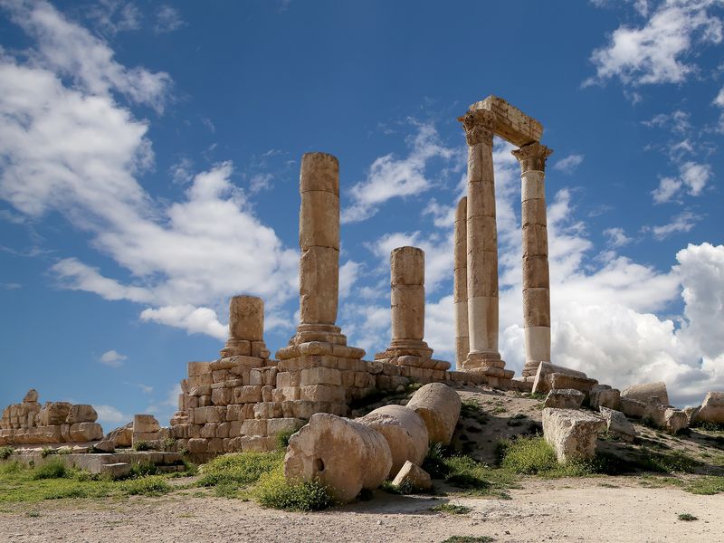 Jordan_Amman_Citadel_shutterstock_273166553