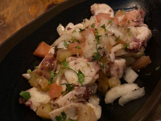 リスボン モウラリア地区グルメウォーキングツアー　エッグタルトなど名物フードを食べ歩き！ワイン2杯付き＜英語／約3時間＞