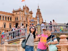 group-selfie-plaza-espana