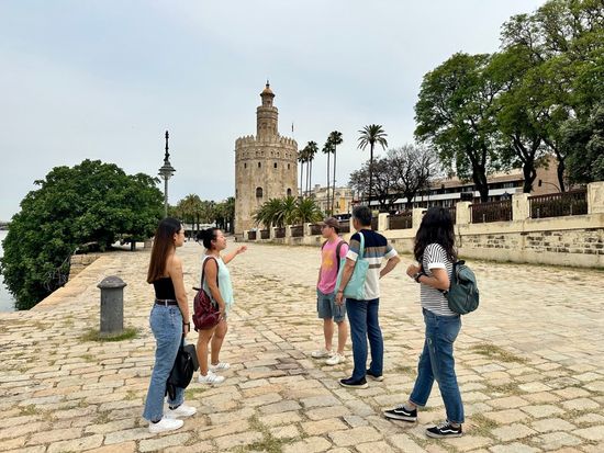 torre-del-oro-seville-triana-tour