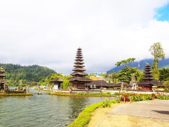 【貸切】車チャーター　アレンジ自在なバリ島観光を満喫 ＜日本語ガイド付き＞