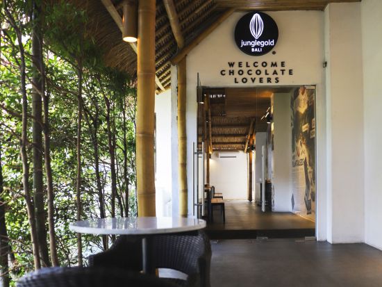 【貸切】絶景寺院と世界遺産を巡る！2つの世界遺産タマン・アユン寺院とジャティルイの棚田＋タナロット寺院の夕日観賞ツアー　＜1日or午後／日本語ガイド＞