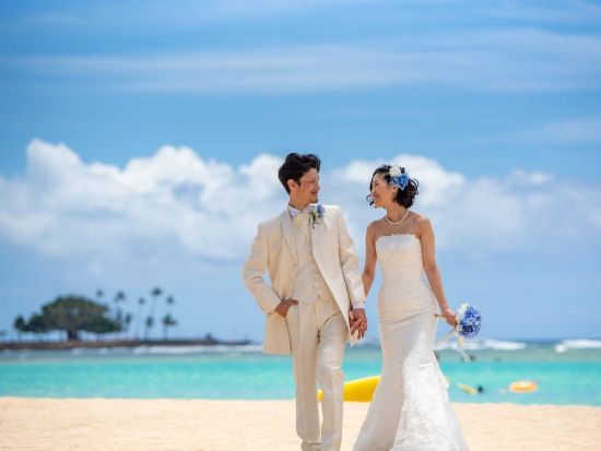 ハワイ　ビーチ＆チャペルフォト　アラモアナビーチ＋カワイアハオ教会（撮影・衣装・メイク）