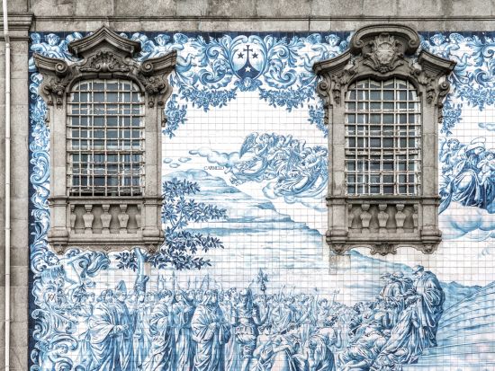 ポルト市内観光半日ツアー 鉄板5か所！ポルト大聖堂＋世界遺産レロ書店＋ドン・ルイス1世橋＋クレリゴス教会＋カルモ教会 ロープウェイにも乗車！＜午前／日本語＞