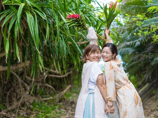 ロケーションフォトツアー 石垣島だからこそ残せる特別な思い出を写真に残そう 撮影グッズ持ち込み◎＜1組限定の貸切／約1時間／2名～／送迎／石垣島＞