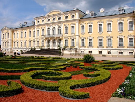 バルト3国をゆったり満喫！8日間周遊ツアー　エストニア・ラトビア・リトアニアの世界遺産・各地方都市の名所も訪問＜貸切／空港送迎付／日本語＞