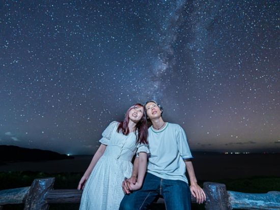星空フォトツアー 石垣島の美しい星空をバックに写真撮影  雨や曇りの日でもOK 撮影グッズ持ち込み◎＜1組限定の貸切／30～60分／2名～／送迎／石垣島＞
