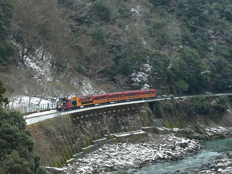 Japan_Kyoto_Sagano_romantic_train_pixta_13241287