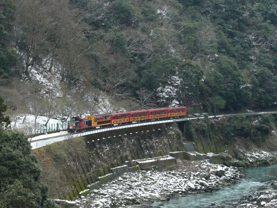 嵯峨野トロッコ列車 片道乗車券 事前予約＜トロッコ嵯峨駅～トロッコ亀岡駅＞