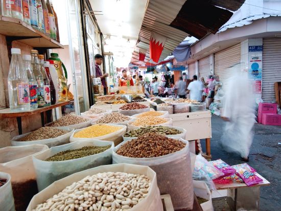 首都マナーマでスークめぐりウォーキングツアー！オールドスーク＋クリシュナ寺院＋スパイス・マーケット＋ゴールド・シティ＋ 地元カフェ＜貸切／英語／往復送迎付き＞