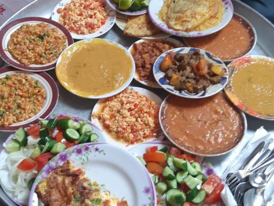 バーレーンのグルメ体験！マナーマ市内ストリートフードツアー＜貸切／午前／午後／英語／往復送迎付き＞