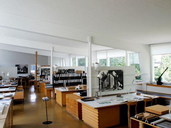 Helsinki_Alvar Aalto Studio_pixta_49204509_M