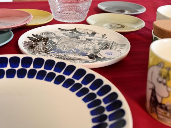 Finland_Scandinavian tableware_pixta_97378859_M