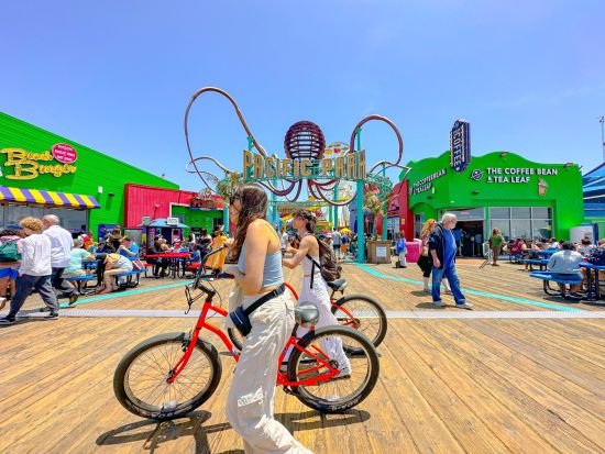 ロサンゼルス貸切観光ツアー　人気ガイドKumiさん確約！ハリウッド＆サンタモニカ＆メルローズ　おしゃれスポットを巡る＜約7.5時間／日本語ドライバーガイド＞