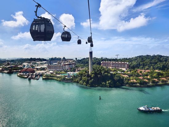 ケーブルカーで行く！セントーサ島まるごと観光ツアー  ユニバーサル・スタジオ・シンガポール入場チケット付きプランあり＜日本語ガイド付き＞
