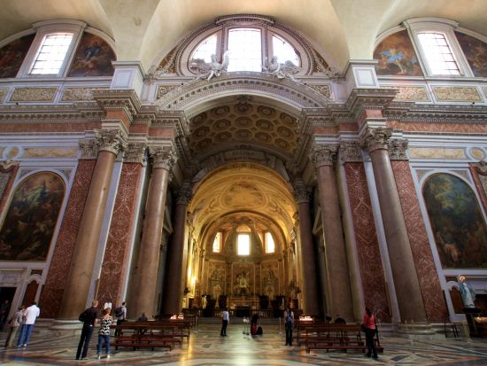 ペルージャ＆世界遺産アッシジ日帰りツアー　サン・フランチェスコ聖堂＋サンタ・マリア・デリ・アンジェリ教会見学＜英語または日本語／フィレンツェ発＞