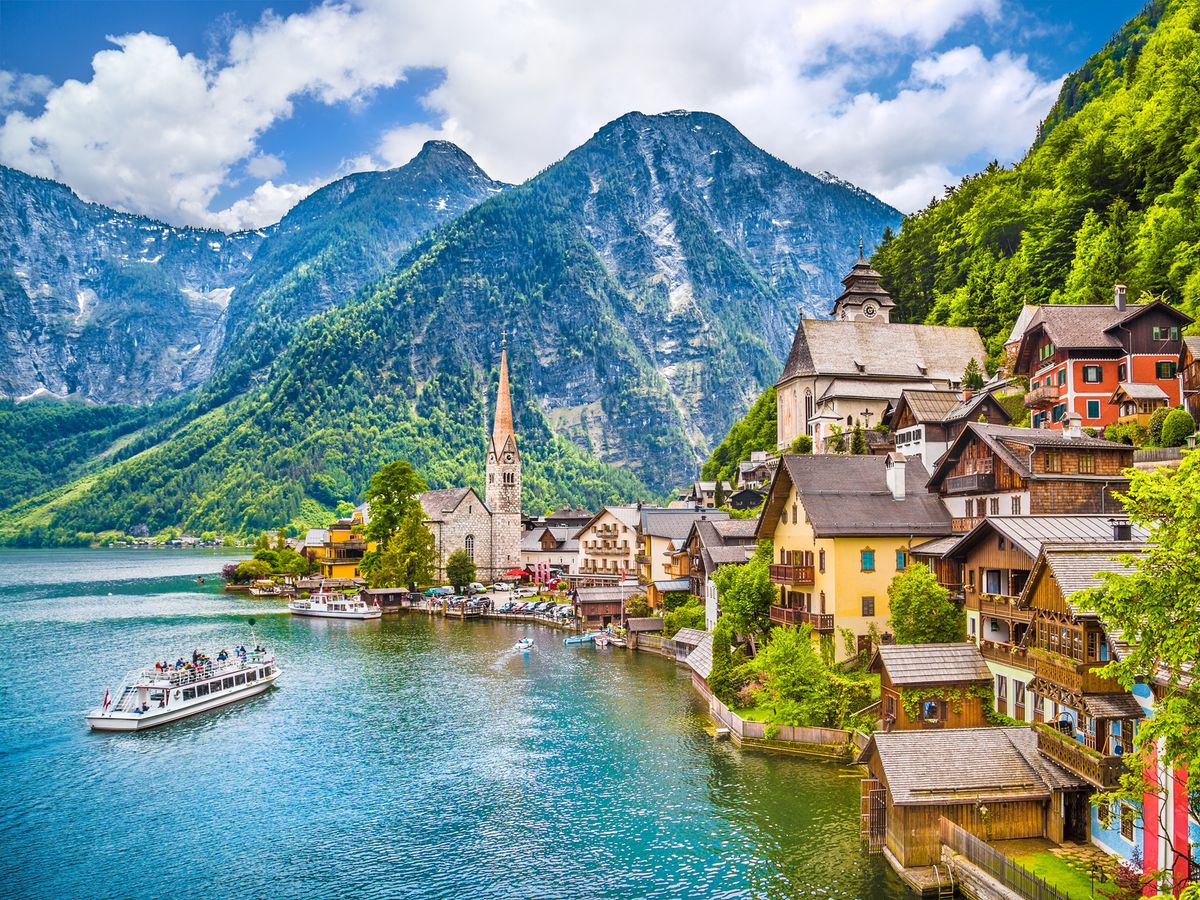 Hallstatt ハルシュタット　引き取りのみ ザルツブルク発：サン・ギルゲン経由 ハルシュタットへの