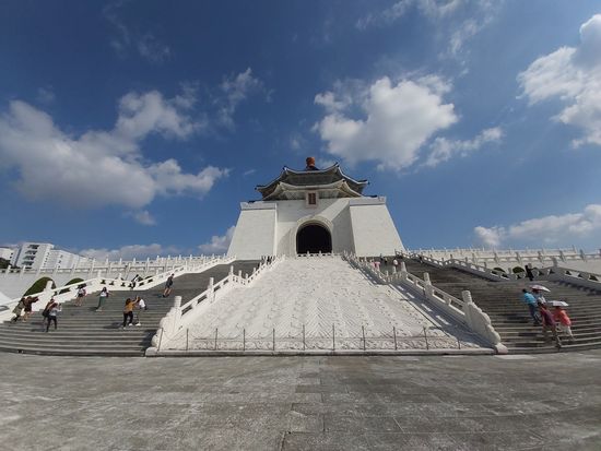 Chiang Kai-shek Memorial Hall (2)