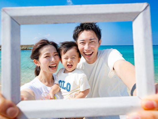 沖縄出張撮影  美しいロケーションで思い出の1枚を撮影！高画質で綺麗な写真を好きな場所でパシャリ 選べる充実6プラン＜約1時間／沖縄本島＞