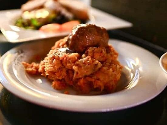 アムステルダム ヨルダン地区グルメウォーキングツアー　名物フードを食べ歩き！ドリンク付き＜英語／約3時間＞