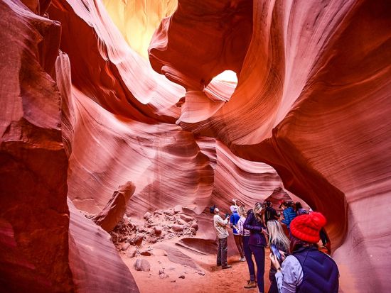 グランドサークル1泊2日ツアー　グランドキャニオン＆セドナ＆アンテロープ＆ホースシューベンド ＜グランドキャニオン宿泊／日本語ドライバーガイド＞