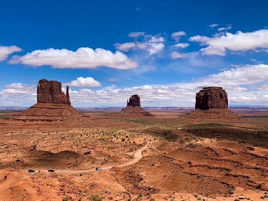7GC-27 モニュメントバレー3つのビュート