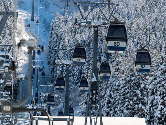 94ade835-83db-11ec-8d2a-0242ac12