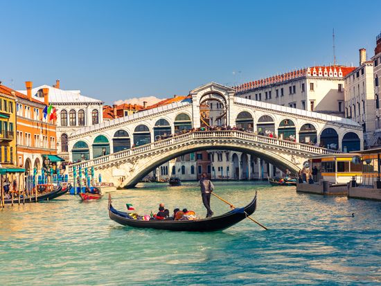 Italy_Venice_shutterstock_187378805