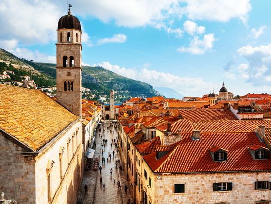 Croatia_Dubrovnik_shutterstock_637031404