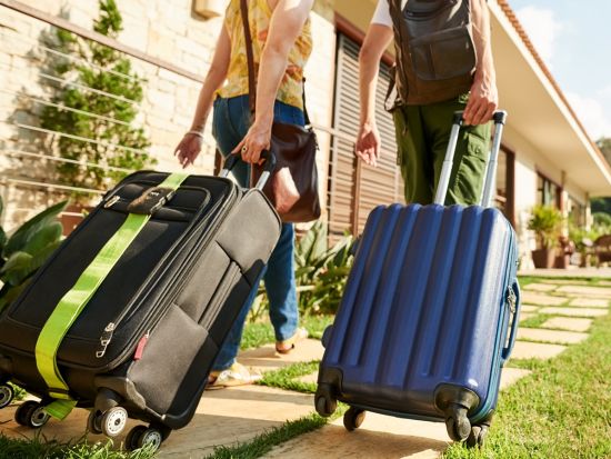 ブラチスラヴァ発ブダペスト着 専用車片道送迎＜日本語ガイド付き or 専用車のみ／ブラチスラヴァ発＞