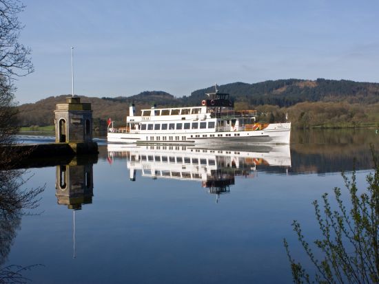 湖水地方 1泊2日ツアー　「リンデス・ハウ・ホテル」宿泊＋アフタヌーンティー体験付き ＜英語ガイド／朝食付／高速列車利用＞by Evan Evans