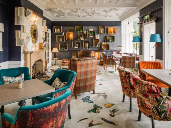 湖水地方 1泊2日ツアー　「リンデス・ハウ・ホテル」宿泊＋アフタヌーンティー体験付き ＜英語ガイド／朝食付／高速列車利用＞by Evan Evans