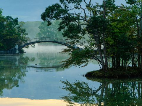 大沼早朝カヌー 幻想的な朝もやの中を進む静かなひととき…手ぶらで気軽に参加可！＜5～10月／0歳以上／大沼周辺送迎可＞byイクサンダー大沼カヌーハウス