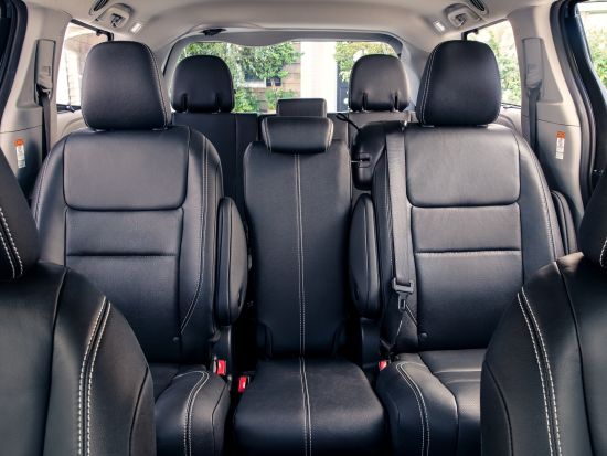 ダニエル・K・イノウエ国際空港（旧ホノルル国際空港）⇔ワイキキ地区ホテル　貸切送迎＜24時間受付／1～5名＞by ABC Transportation