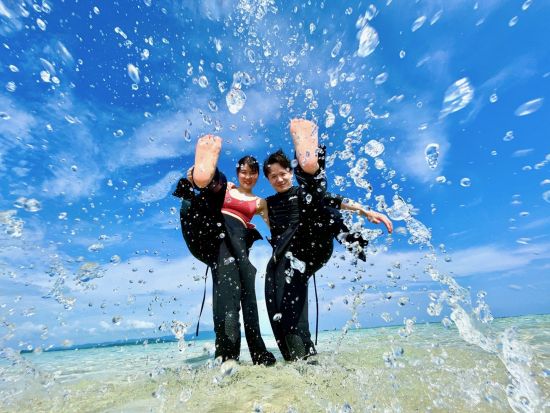 幻の島上陸＆シュノーケリング お魚たくさん！サンゴ礁が広がるポイントを水中散歩 ウミガメと一緒に写真を撮ろう♪＜半日・1日／昼食付プランあり／石垣島＞