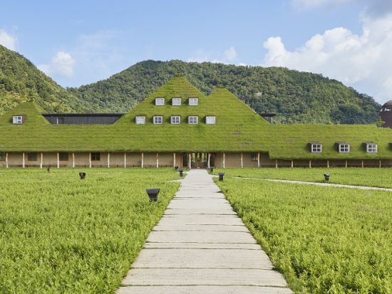 貸切観光タクシー 琵琶湖博物館・ラ コリーナ・水郷巡りで自然とお菓子を満喫！＜5時間／1～9名／大津市内発着／京都発着オプションあり＞by 滋賀ヤサカ自動車