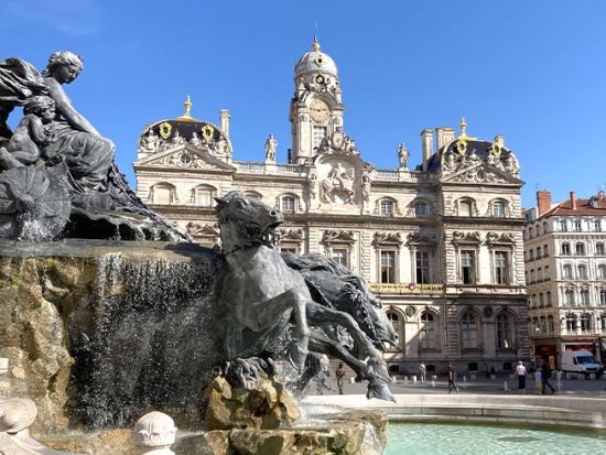 日本語アシスタント貸切！リヨン市内半日ウォーキングツアー　希望に合わせてアレンジ可能！自由気ままなプライベート観光＜午前または午後＞