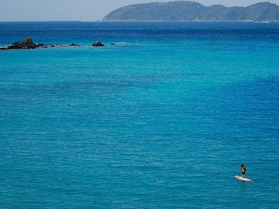奄美大島SUPツアー　最大3名様までの超少人数制で安心　奄美ブルーをたっぷり満喫！初心者向けまたは経験者向けの選べる2プラン ＜約2時間＞ by Maze奄美
