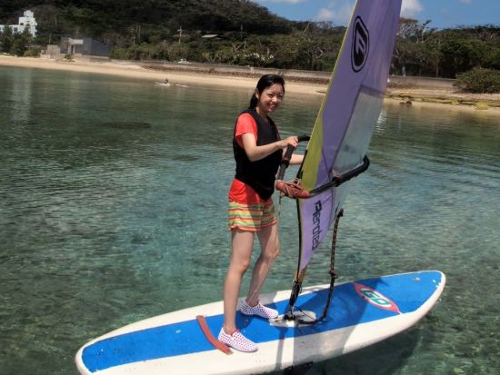 奄美大島ウィンドサーフィンツアー 奄美ブルーの中で風と遊ぶ体験！初心者も大歓迎＜午前または午後／約2時間／龍郷町＞ by Maze奄美