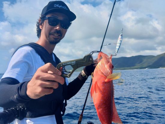 【貸切】奄美大島北部伝統「サバニ舟」で船釣り体験　初心者向け・最大3名様の少人数制　＜午前または午後／約2.5～3時間＞ by Maze奄美